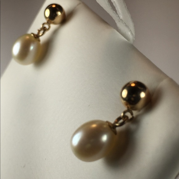 Preloved 10K Drop Pearl Earrings - Picture 2 of 5
